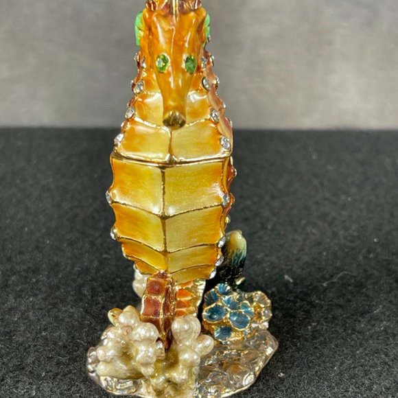 Rare! Nobility Bejeweled Seahorse Trinket Box. Gorgeous Enamel Colors and Stones - Picture 3 of 8